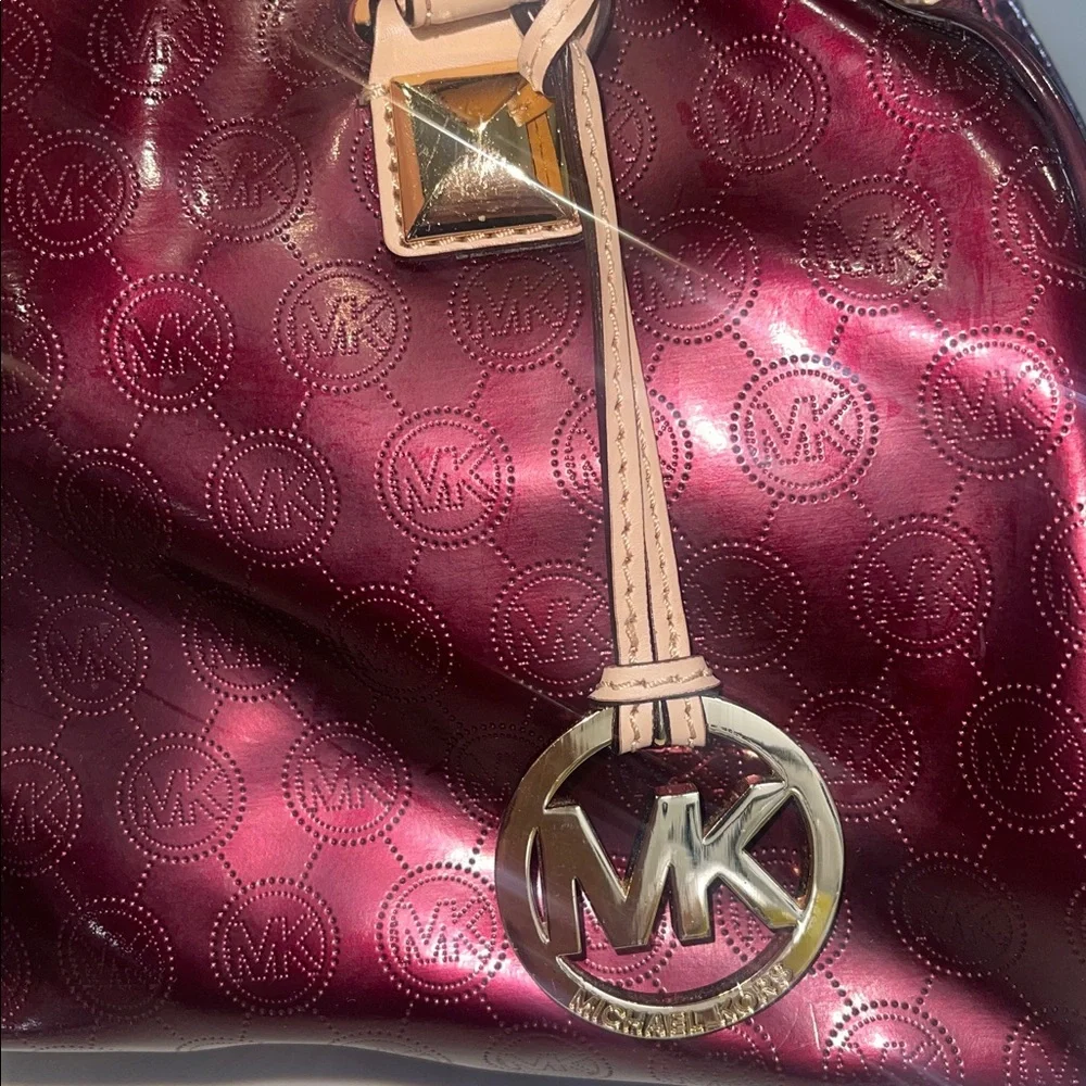 “Michael Kors” ✨ Women’s Hand Bag Purple/Burgundy Patent Leather Grayson Satchel - Picture 9 of 16